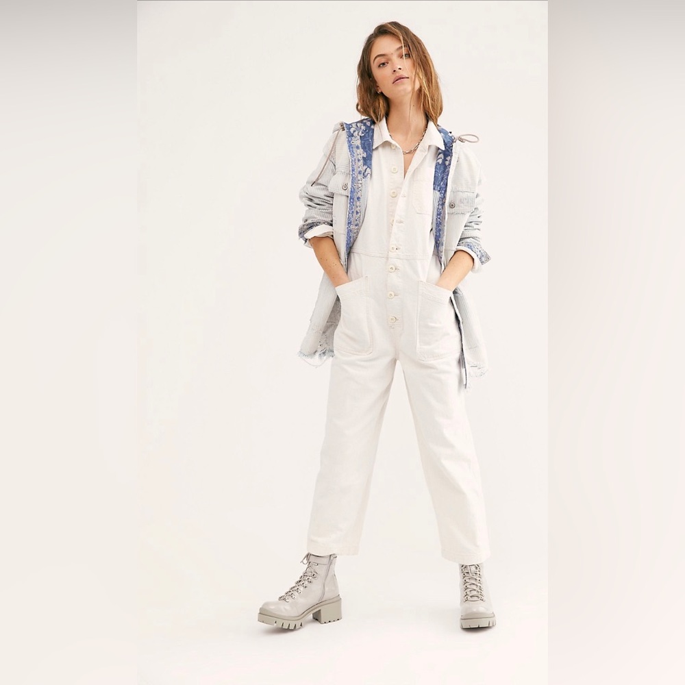 Free People Gia Coverall in White. size xs